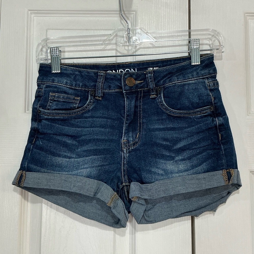 🩷 London Blue Denim Low Rise Jean Shorts - 3